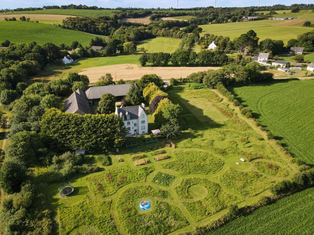 Maison Boulvern Plomodiern Luaran gambar